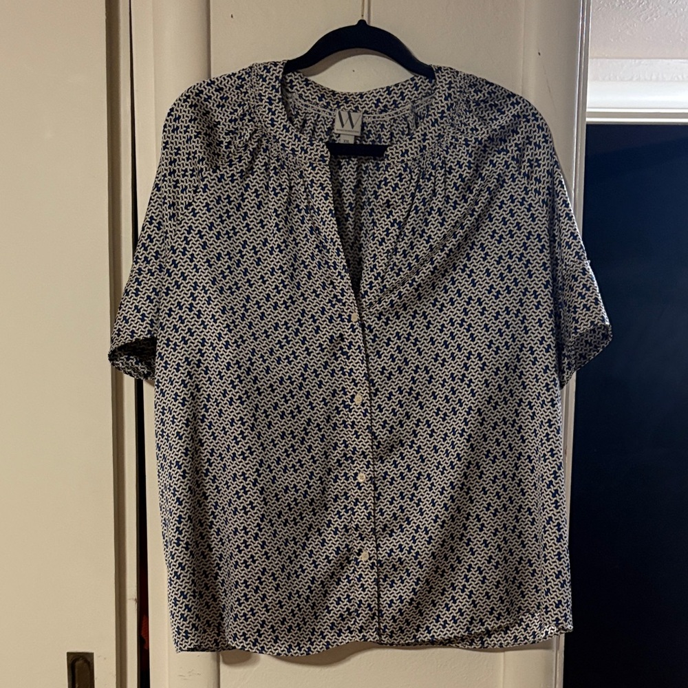 White House Black Market Black and White Blouse